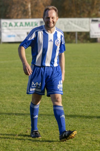 ix2k8286.jpg